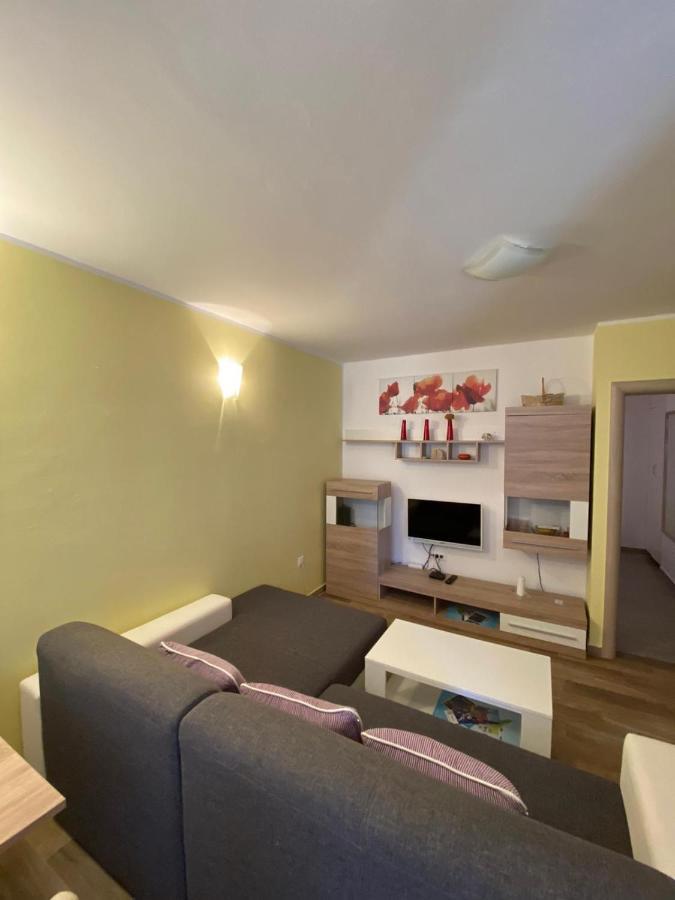 Apartmani Danica Нерезине Екстериор снимка