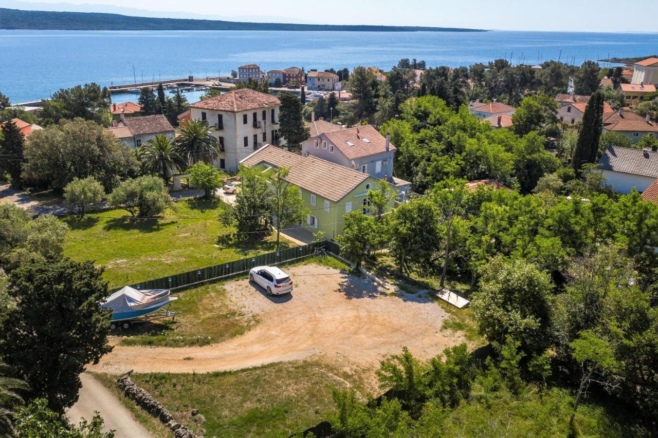 Apartmani Danica Нерезине Екстериор снимка