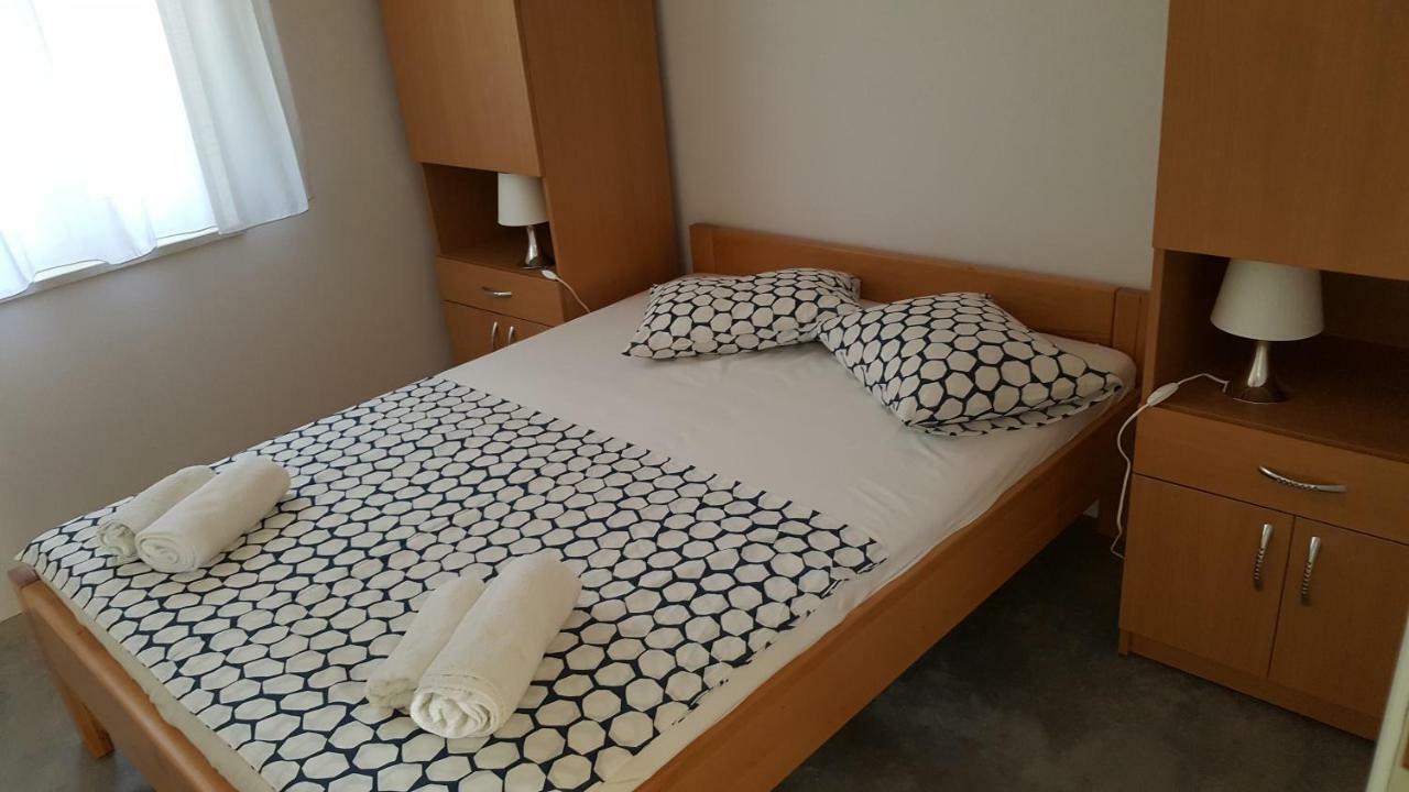 Apartmani Danica Нерезине Екстериор снимка