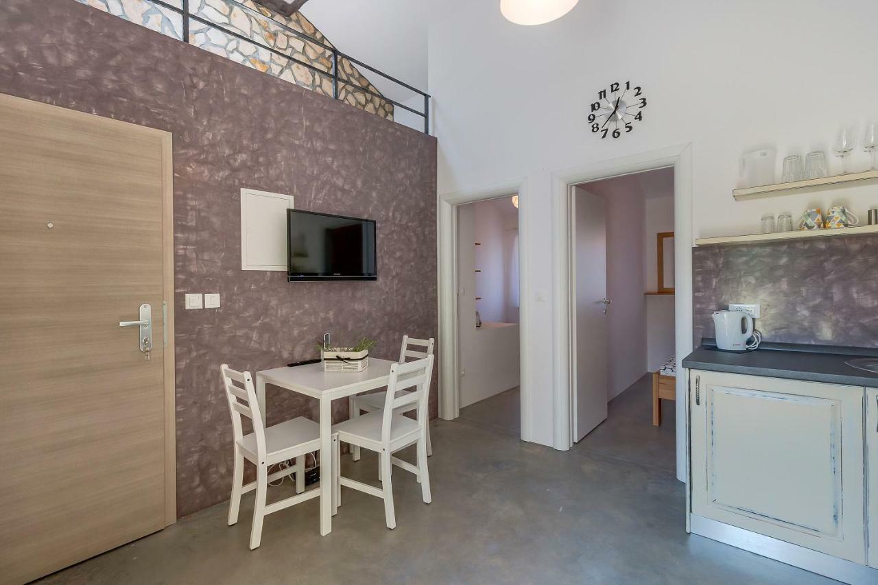 Apartmani Danica Нерезине Екстериор снимка