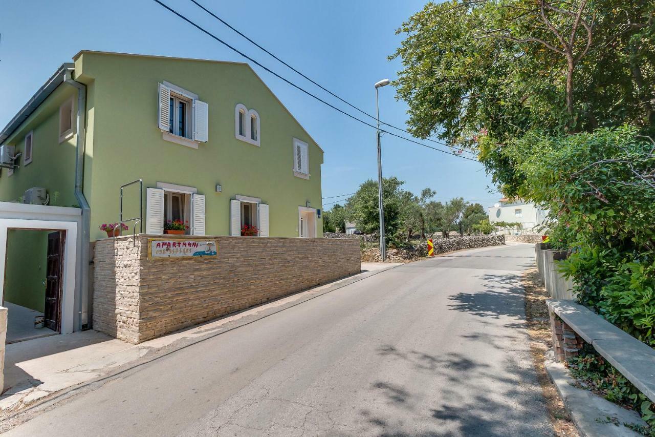 Apartmani Danica Нерезине Екстериор снимка